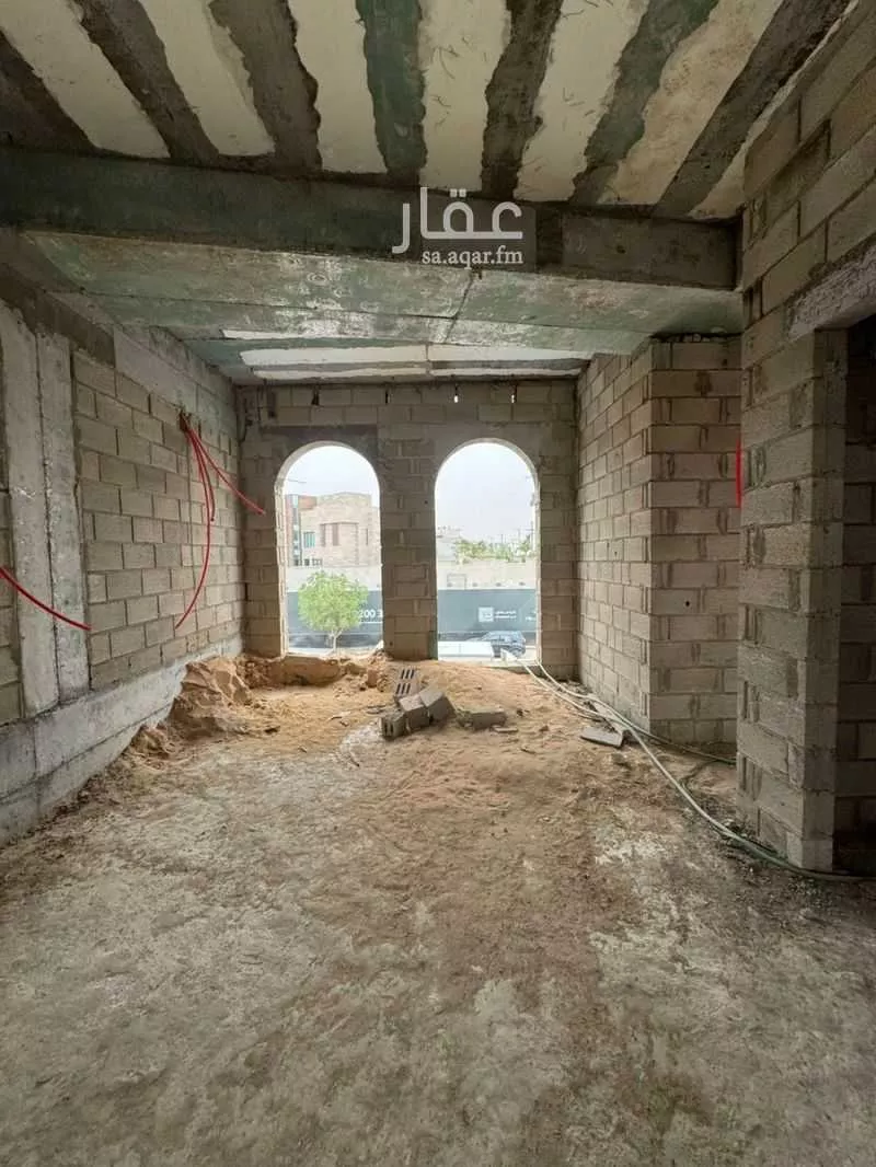 فيلا 9 غرف في الملقا 8