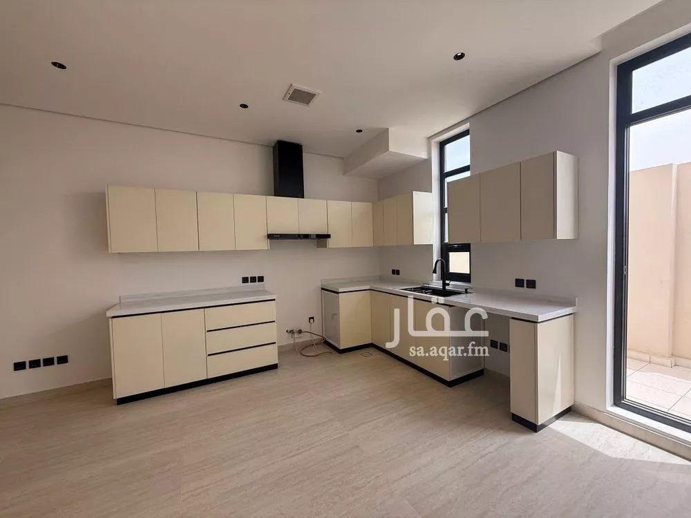 2 bedroom floor in Al Rabwa 4