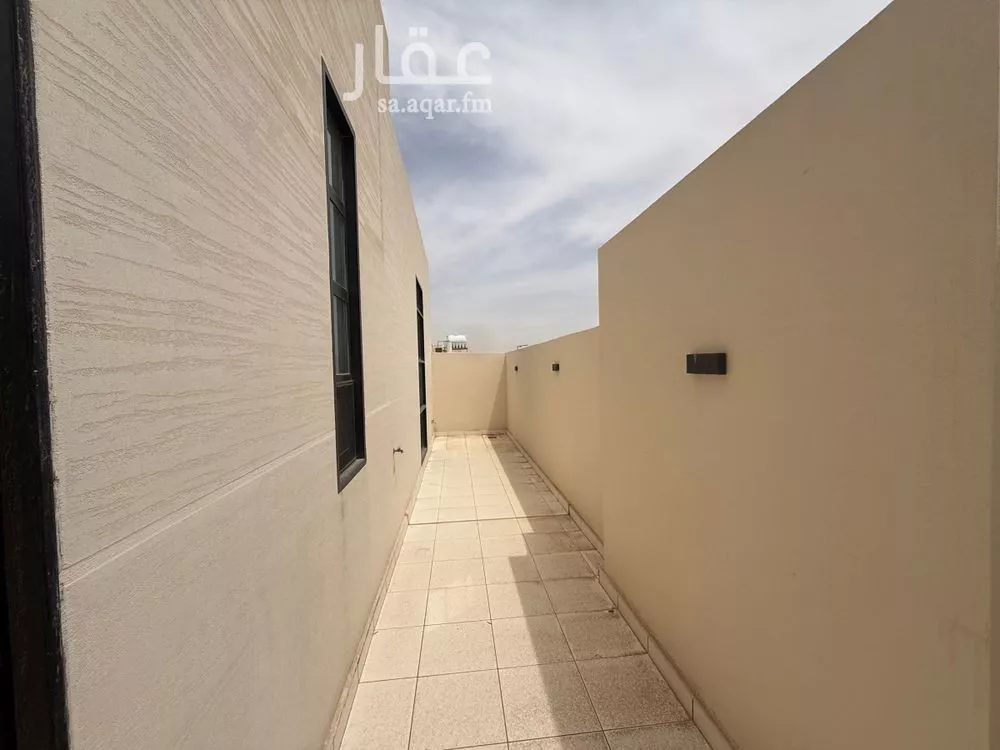 2 bedroom floor in Al Rabwa 6
