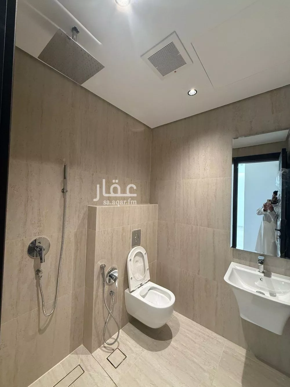 2 bedroom floor in Al Rabwa 8