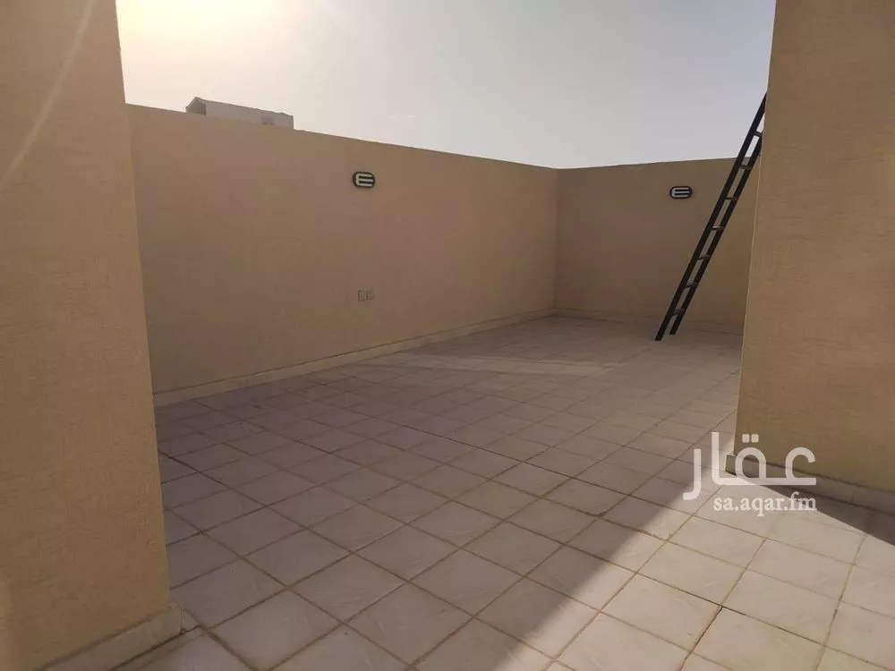 دور 2 غرف في العارض 8