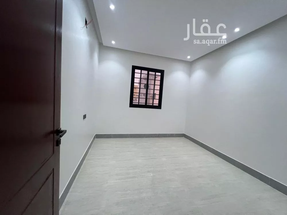 3 bedroom apartment in Okaz 7