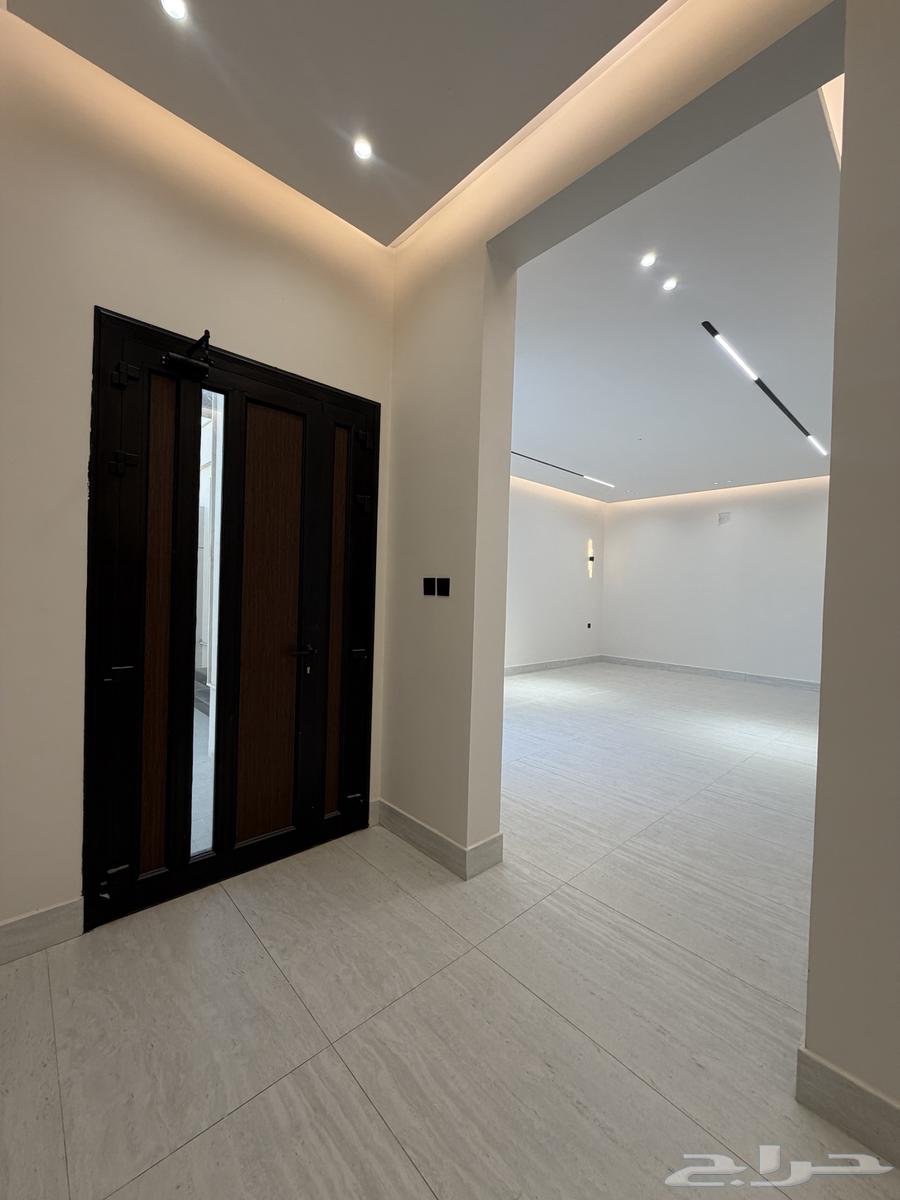 6 bedroom villa in Al Shiraa 9
