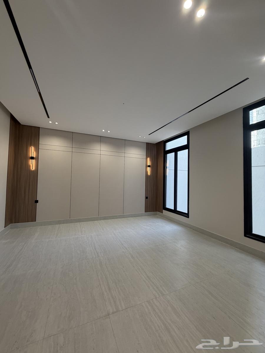 6 bedroom villa in Al Shiraa 17