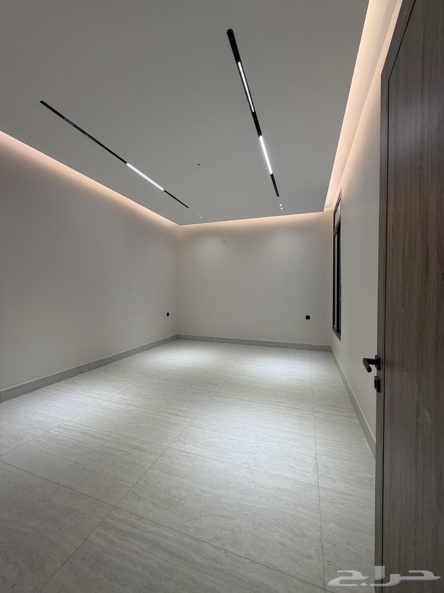 6 bedroom villa in Al Shiraa 12