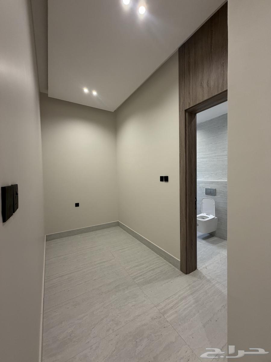 6 bedroom villa in Al Shiraa 23