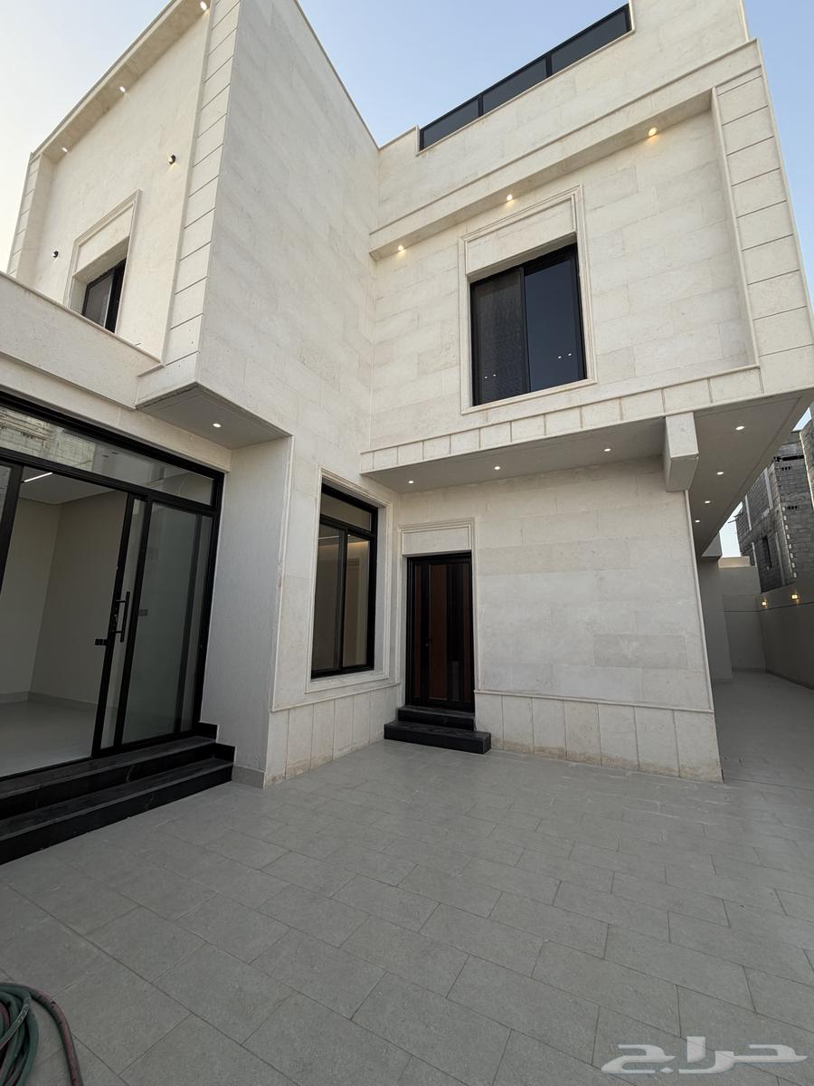 6 bedroom villa in Al Shiraa 2