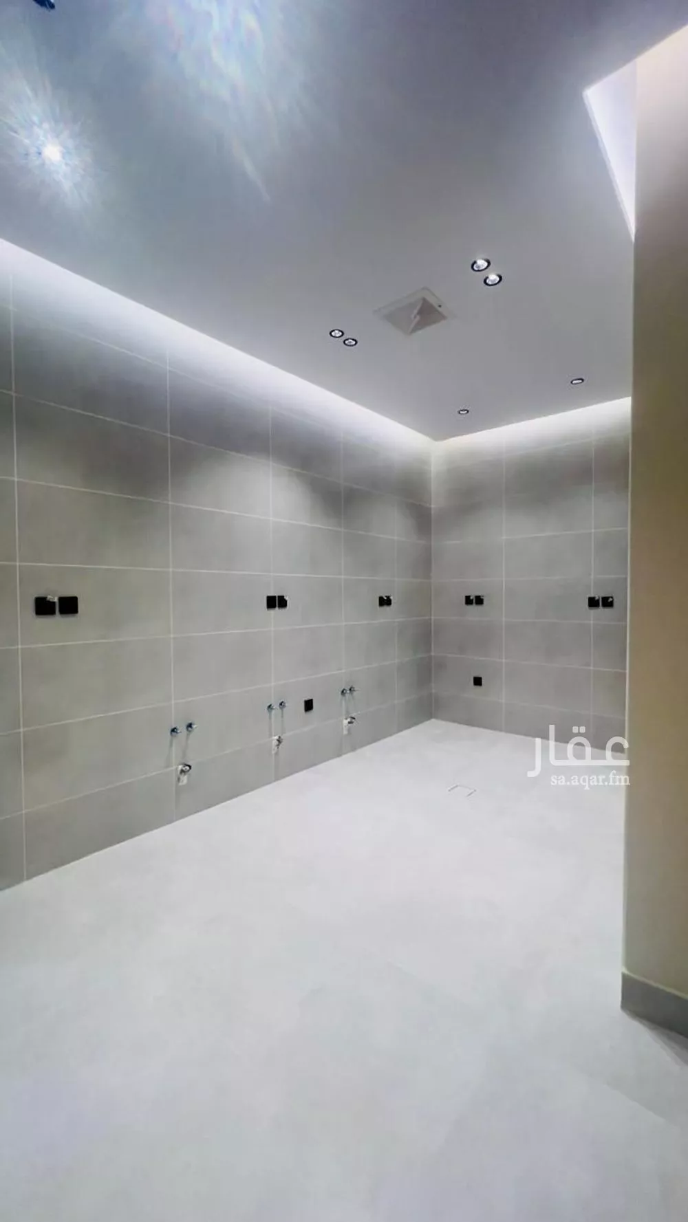 4 bedroom apartment in Al Rawdah 10