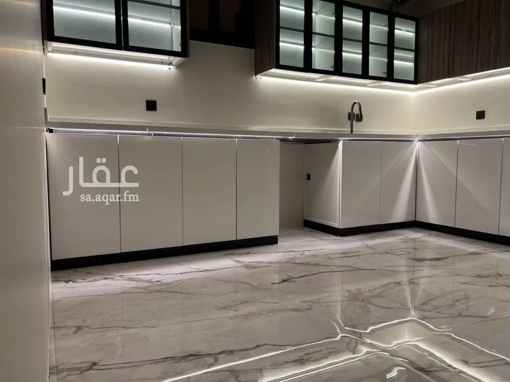 3 bedroom apartment in Al Aridh 9