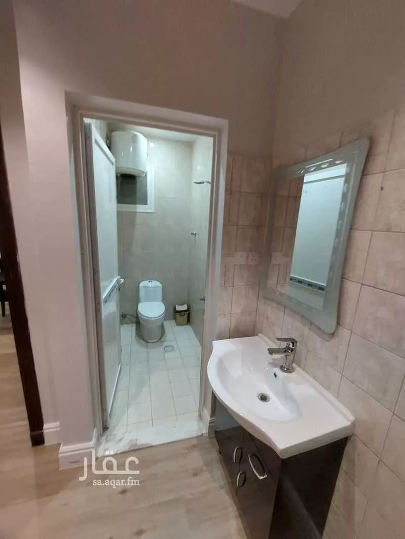 1050 sqm building in Al Malqa 12