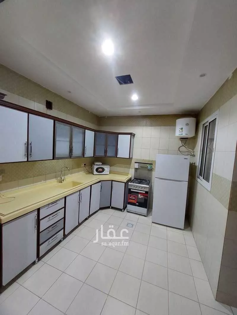 1050 sqm building in Al Malqa 3