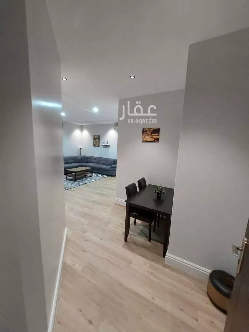 1050 sqm building in Al Malqa 8
