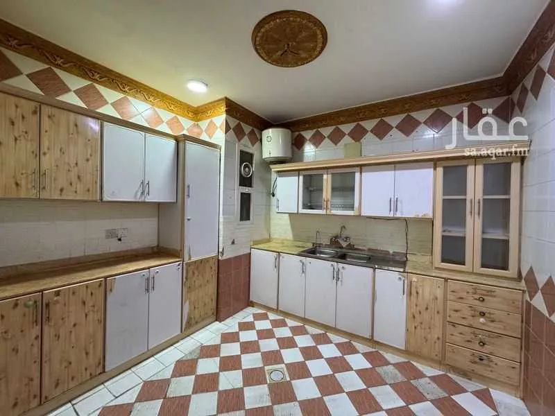 3 bedroom apartment in Granada 7