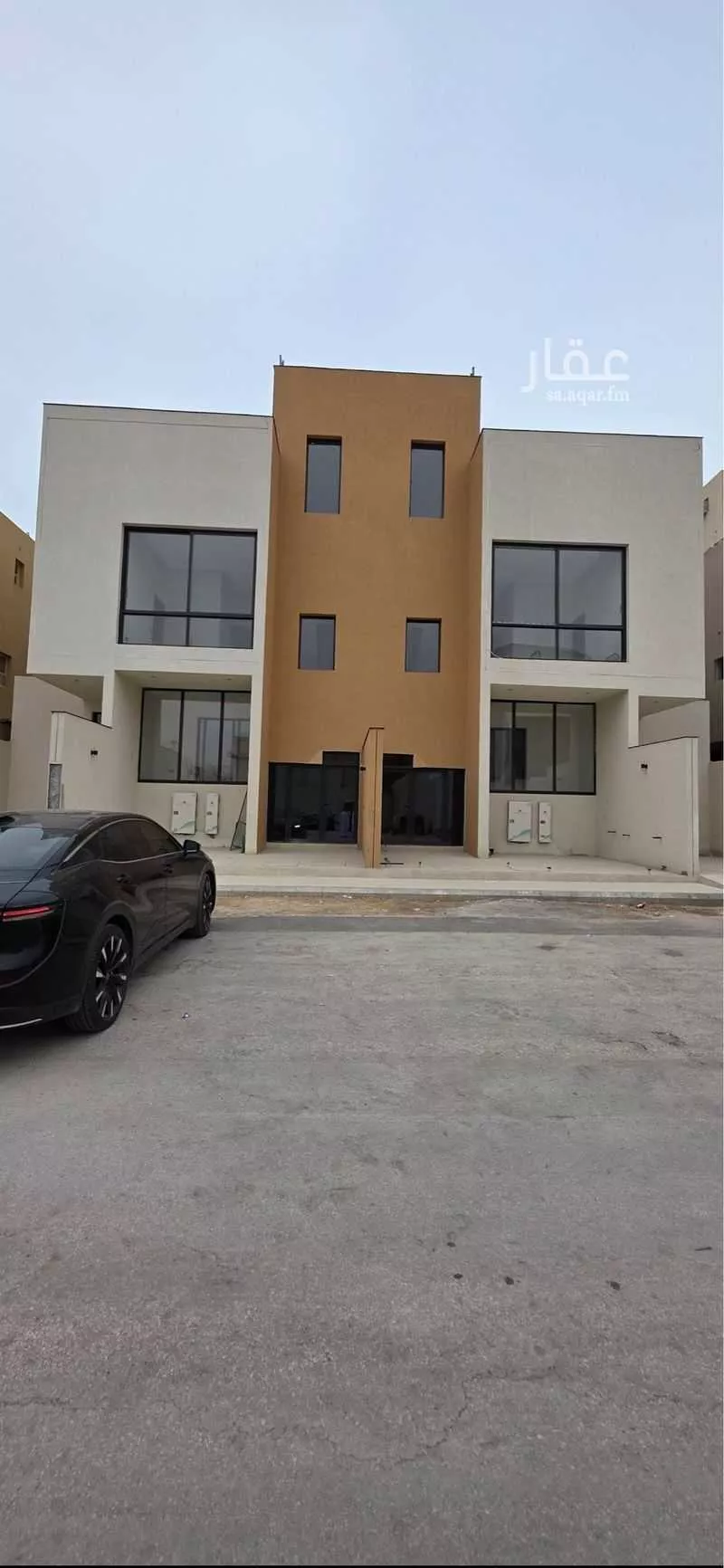 270 sqm building in Al Qairawan 5