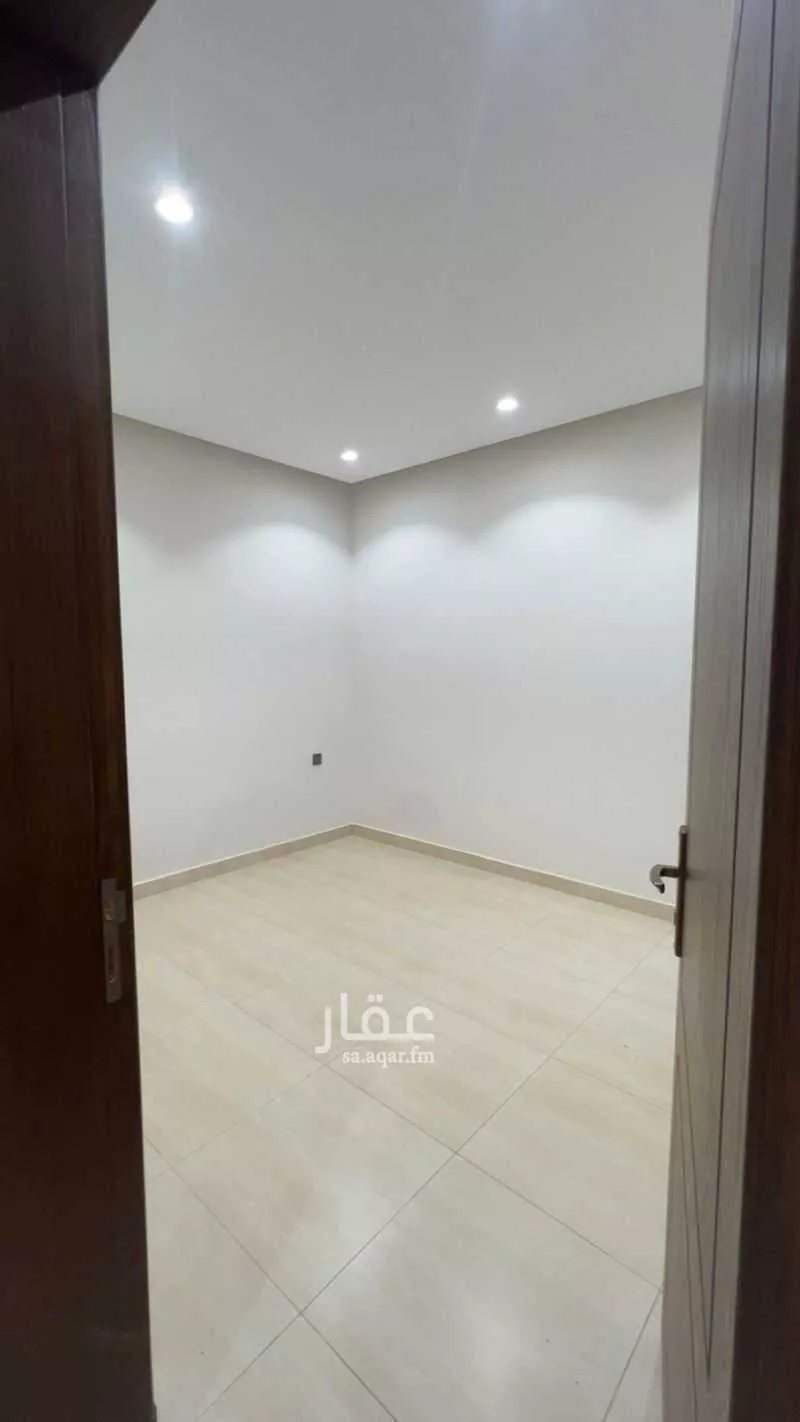3 bedroom floor in Al Rimal 5
