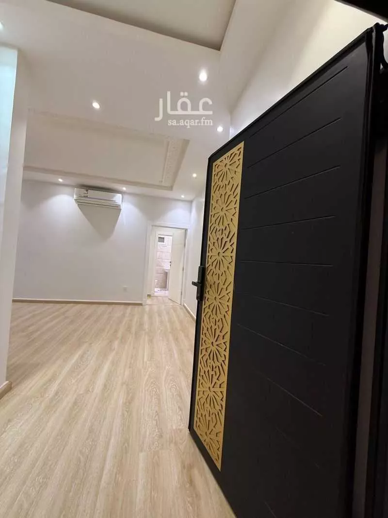 70 bedroom apartment in Hittin 8