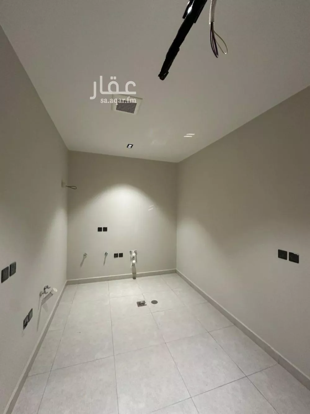 4 bedroom apartment in Al Aziziyah 3