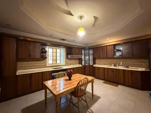 7 bedroom villa in Abhur South 7
