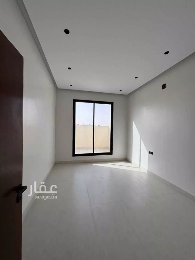 شقة 4 غرف في الشرق 7