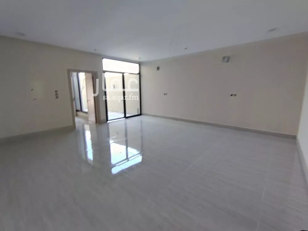6 bedroom villa in Al Buhairah, Eastern Province 4