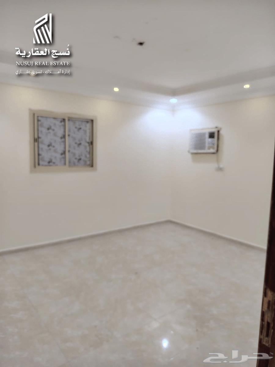 شقة  في مذينب 3