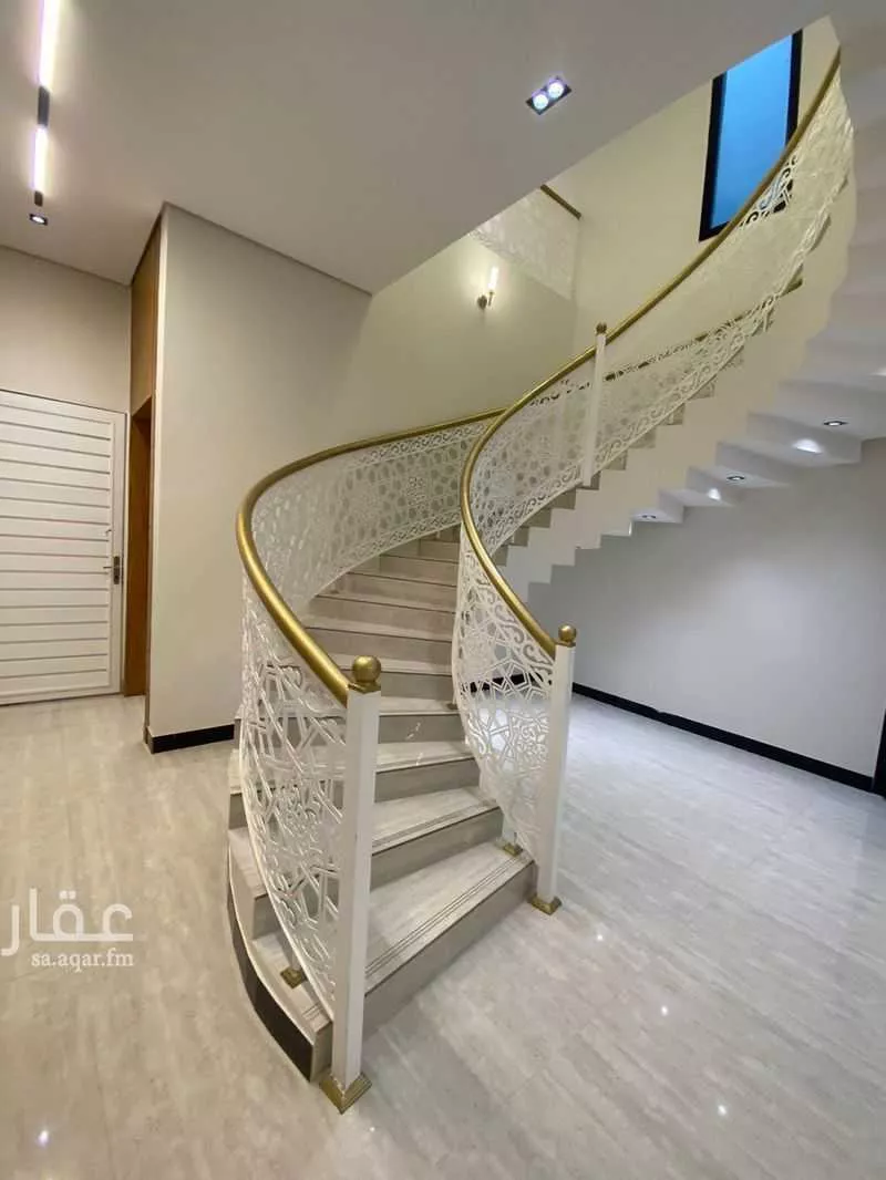 7 bedroom apartment in Al Rimal 3
