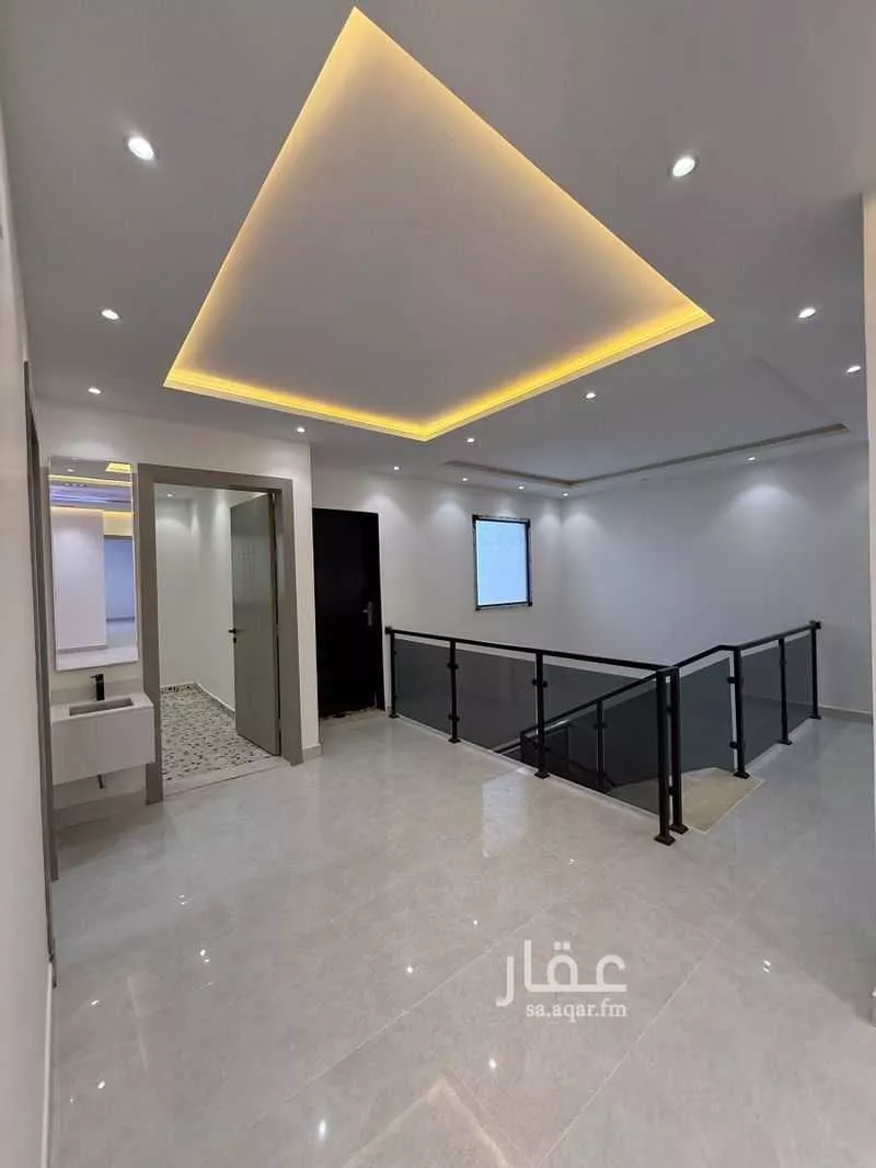 فيلا 5 غرف في طيبة 13