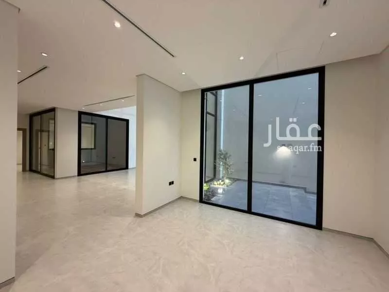 فيلا 5 غرف في النرجس 14