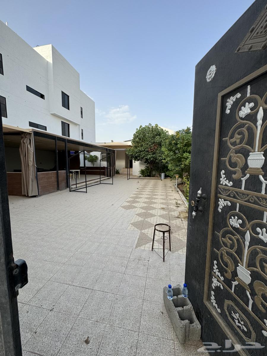 5 bedroom apartment in Al Ranuna 15