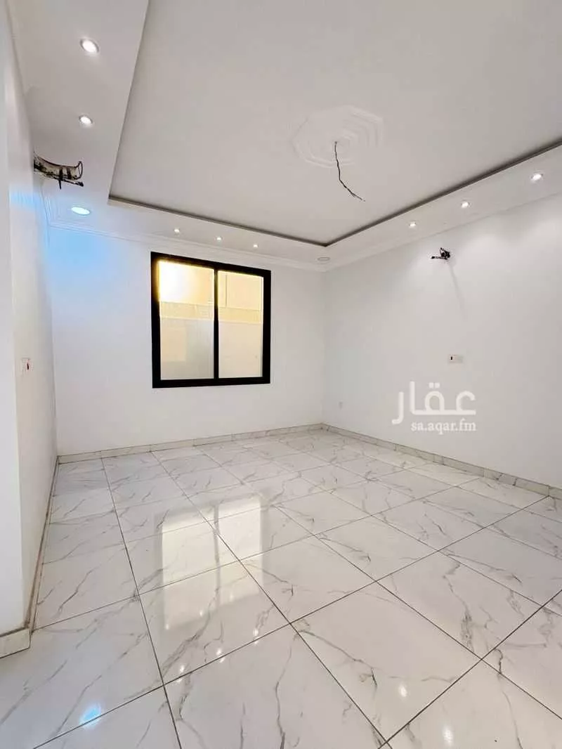5 bedroom villa in At Tahliyah 11
