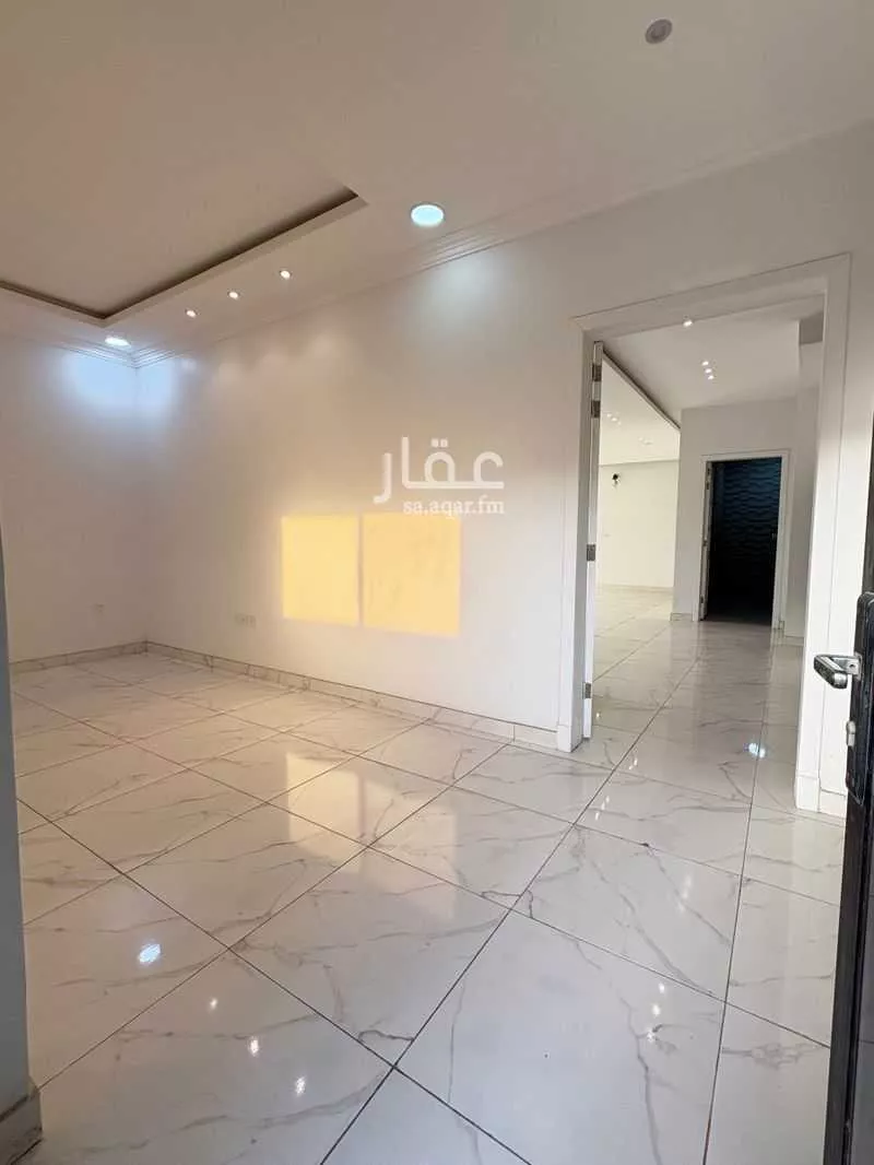 5 bedroom villa in At Tahliyah 14