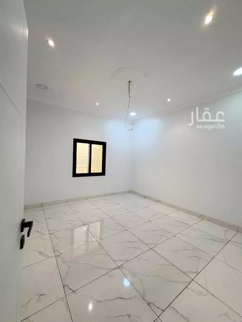 5 bedroom villa in At Tahliyah 17