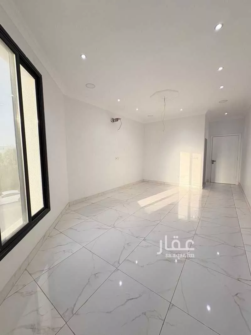 5 bedroom villa in At Tahliyah 20