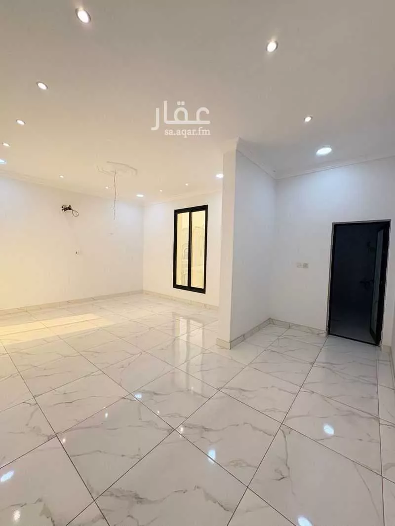 5 bedroom villa in At Tahliyah 21