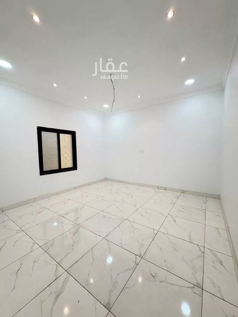 5 bedroom villa in At Tahliyah 22