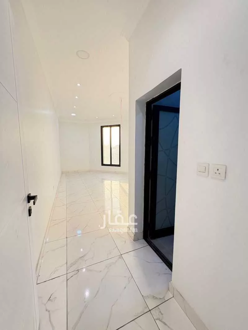 5 bedroom villa in At Tahliyah 24