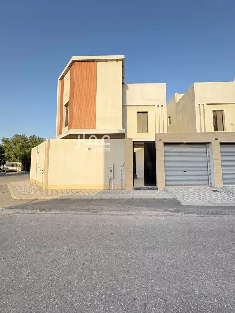 5 bedroom villa in At Tahliyah 4