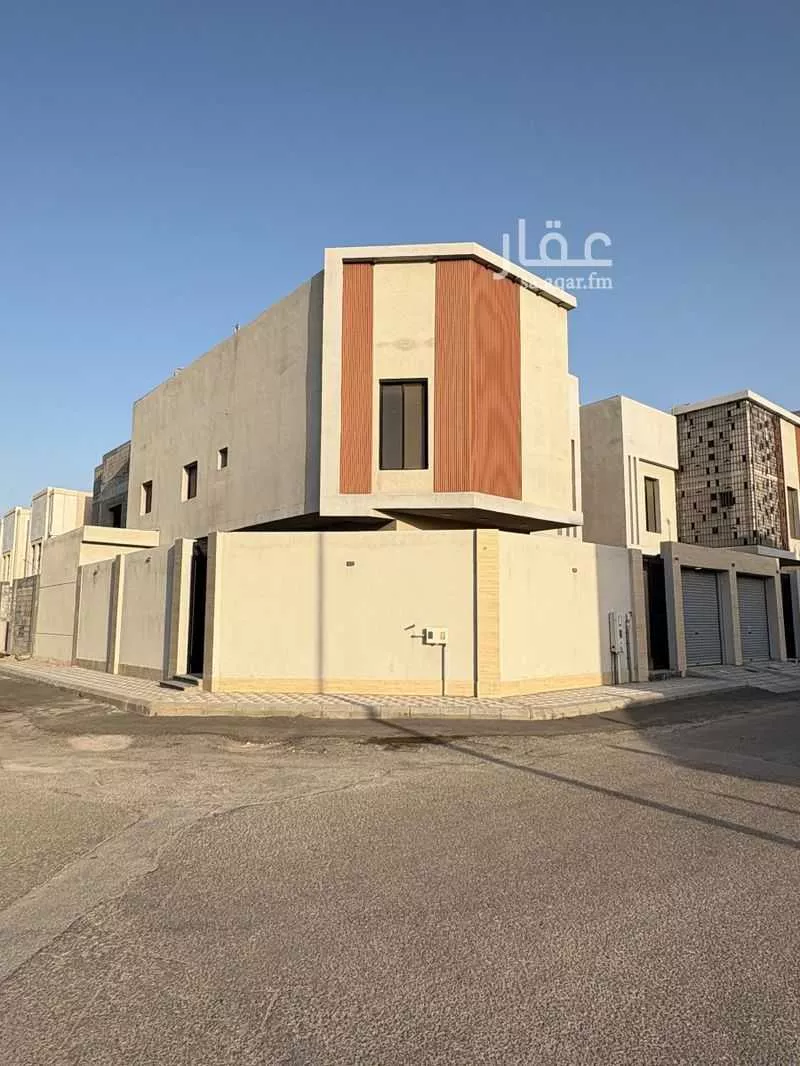 5 bedroom villa in At Tahliyah 5