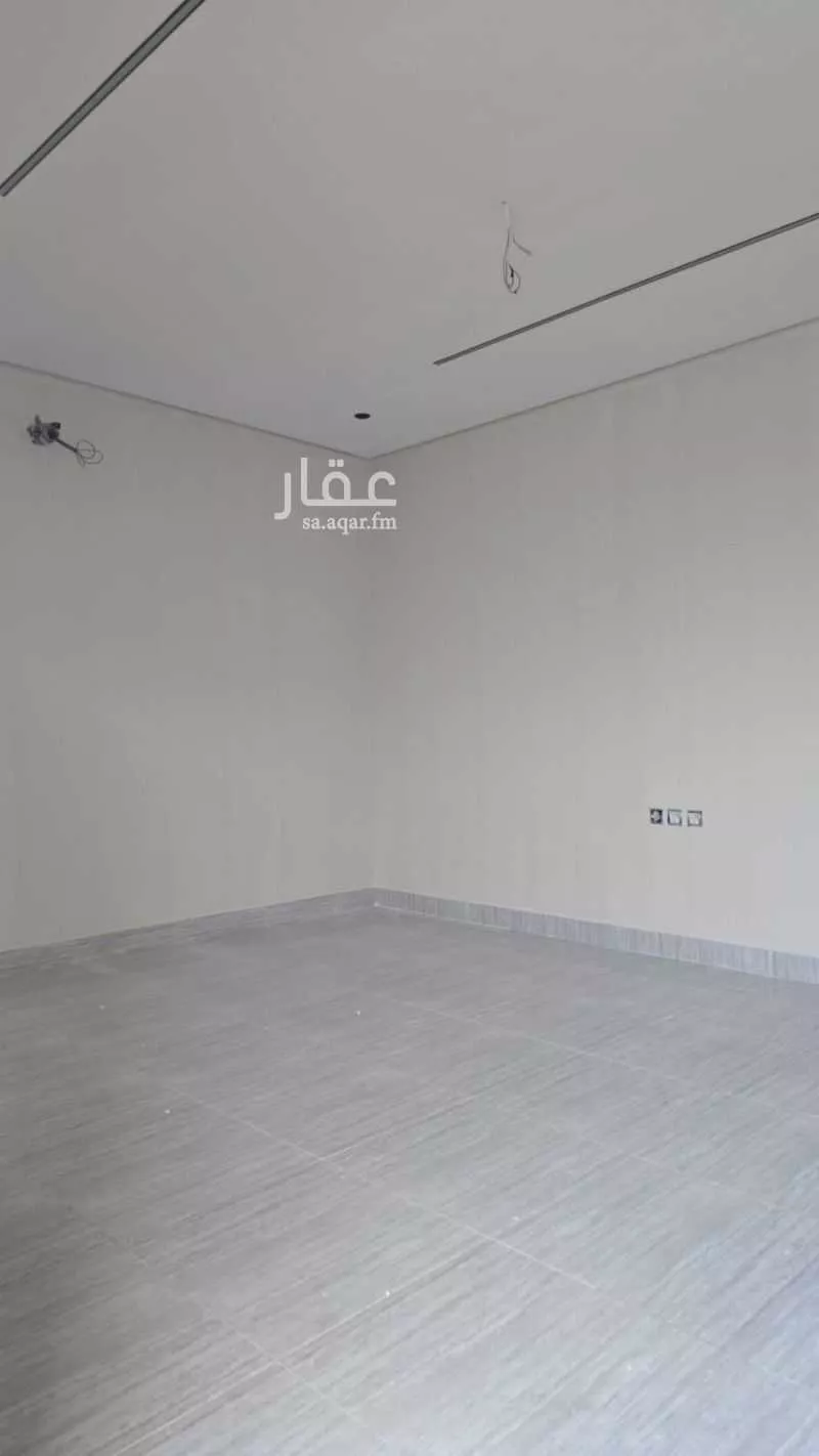 4 bedroom villa in Al Buhairah 8