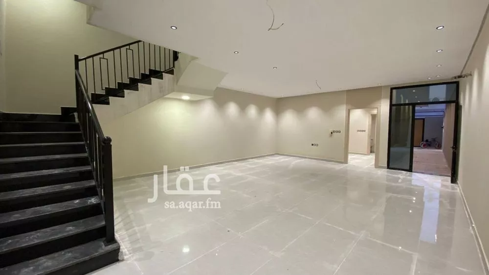 7 bedroom villa in Al Aqiq 3