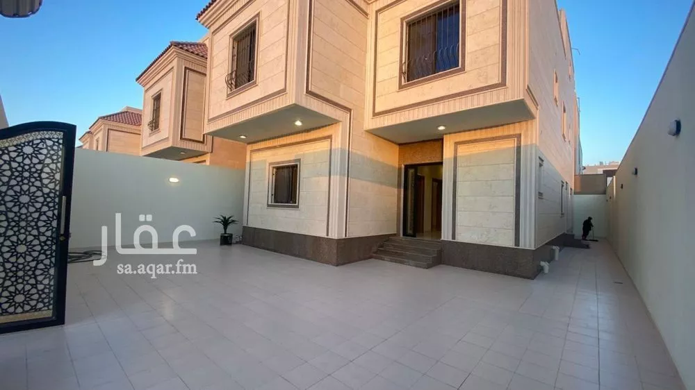 7 bedroom villa in Al Aqiq 2