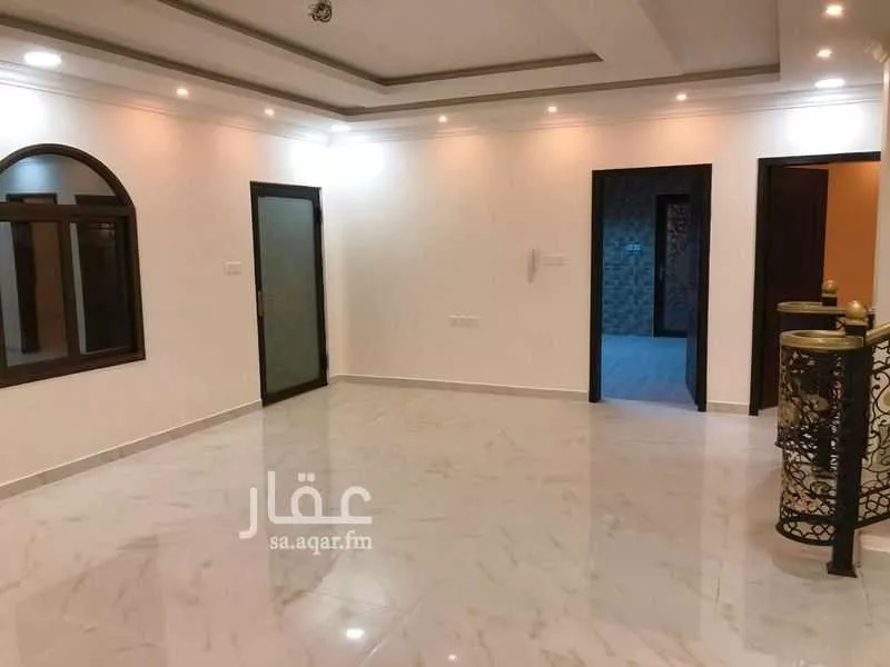 فيلا 9 غرف في الصواري 3