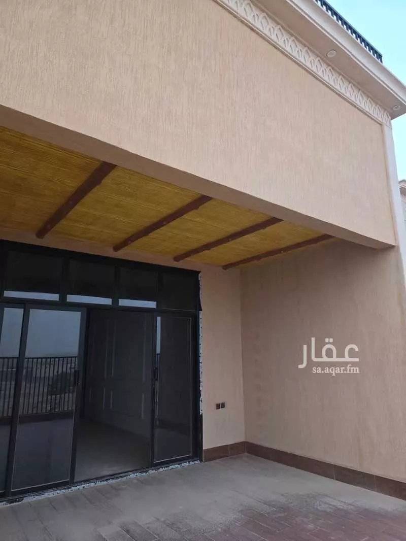 6 bedroom apartment in Ash Sharq 8