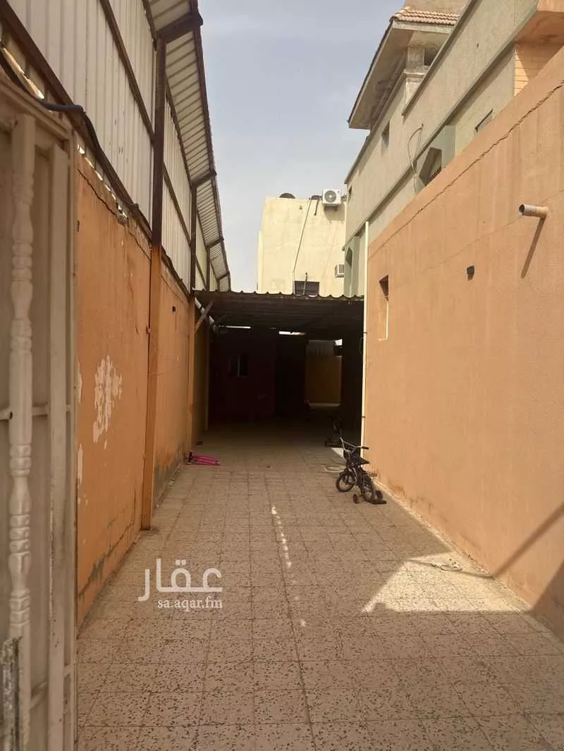 7 bedroom apartment in Al Khaleej 3