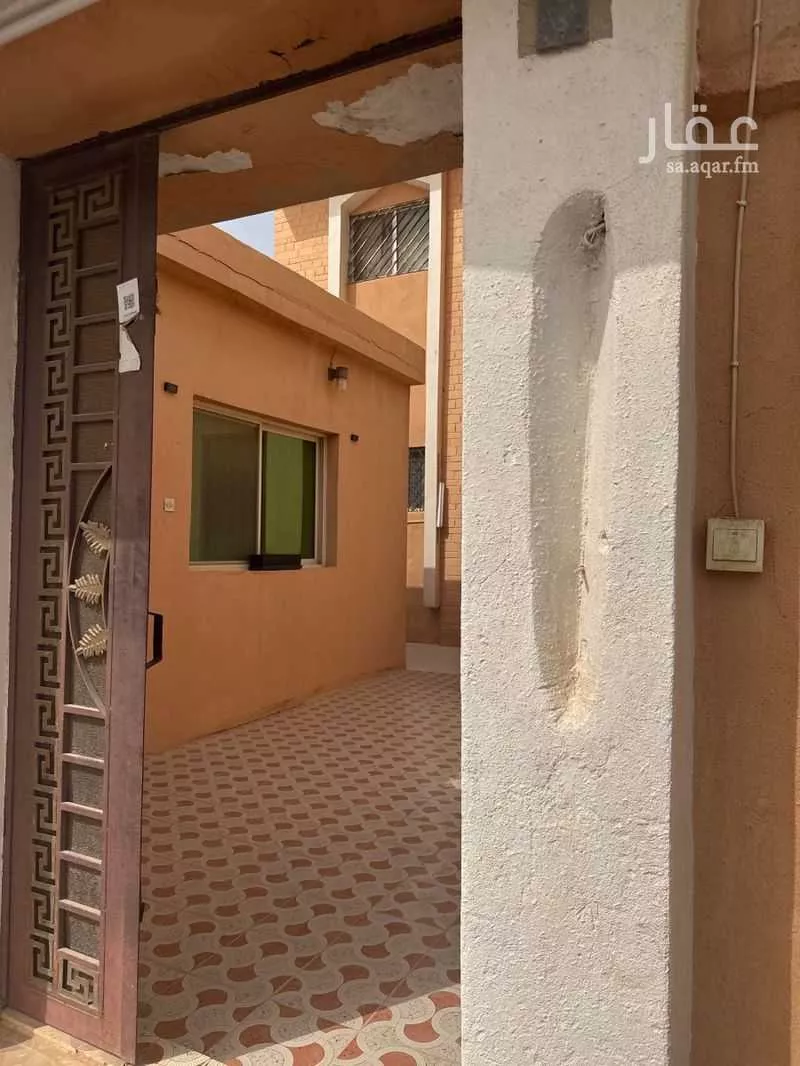 7 bedroom apartment in Al Khaleej 6