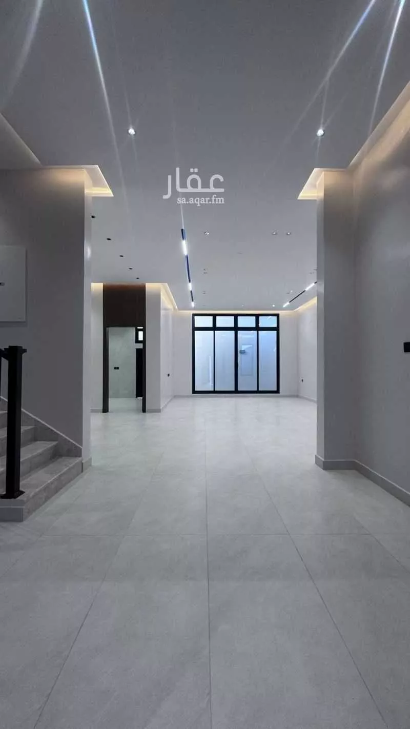 7 bedroom villa in Al Rimal 2