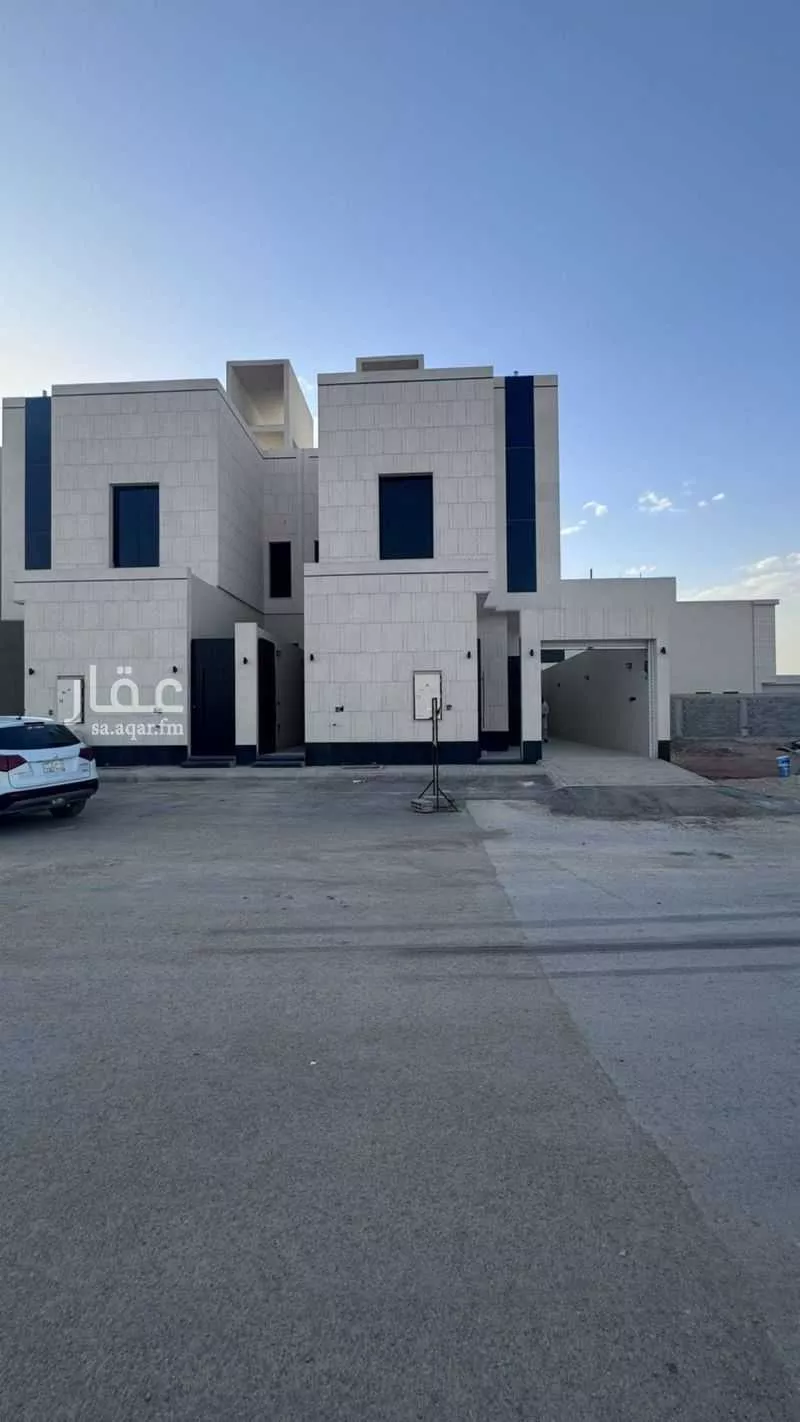 7 bedroom villa in Al Rimal 7