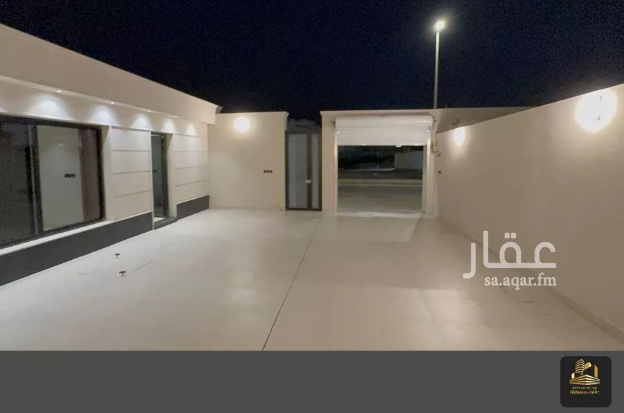 فيلا 6 غرف في الشراع 8