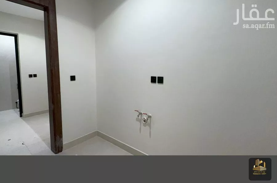 فيلا 6 غرف في الشراع 9