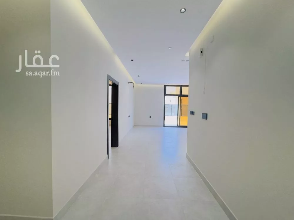4 bedroom apartment in Al Rawdah 3
